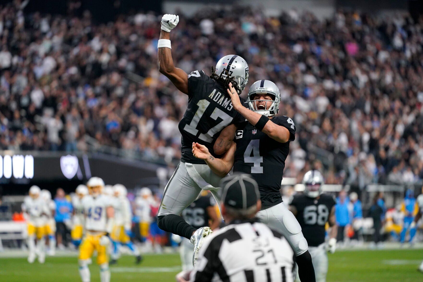 APTOPIX Chargers Raiders Football